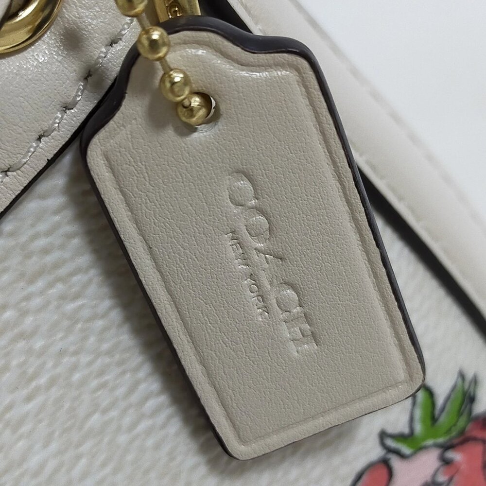 Authentic  COACH Shoulder Bag White PVC mn192-121725 - Picture 10 of 16